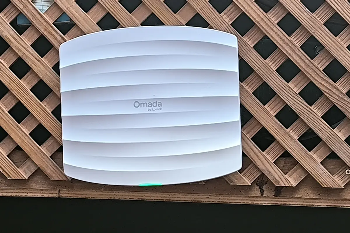 Punto de acceso wifi instalado en exterior